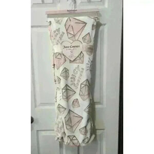 NWT Juicy Couture Pink White Diamond Logo Printed 50X70 Blanket